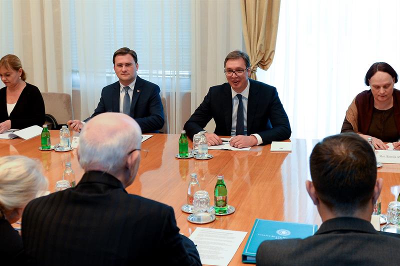 Predsednik Srbije Aleksandar Vucic (3L) sastao se danas sa predsednikom Velike Narodne skupstine Turske Ismailom Kahramanom