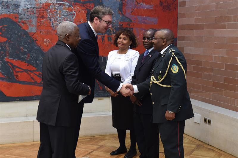 Vucic primio areditive ambasadora Angole