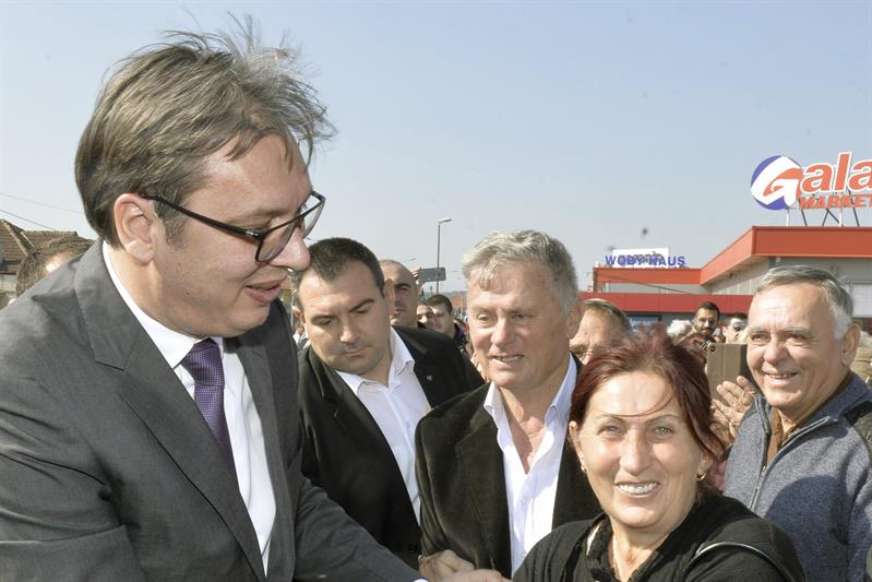 Председник Србије Александар Вучић у посети компаније Леони у Краљеву