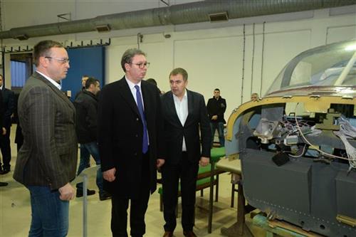 Председник Србије Александар Вучић је посетио фабрику авиона "Утва" у Панчеву