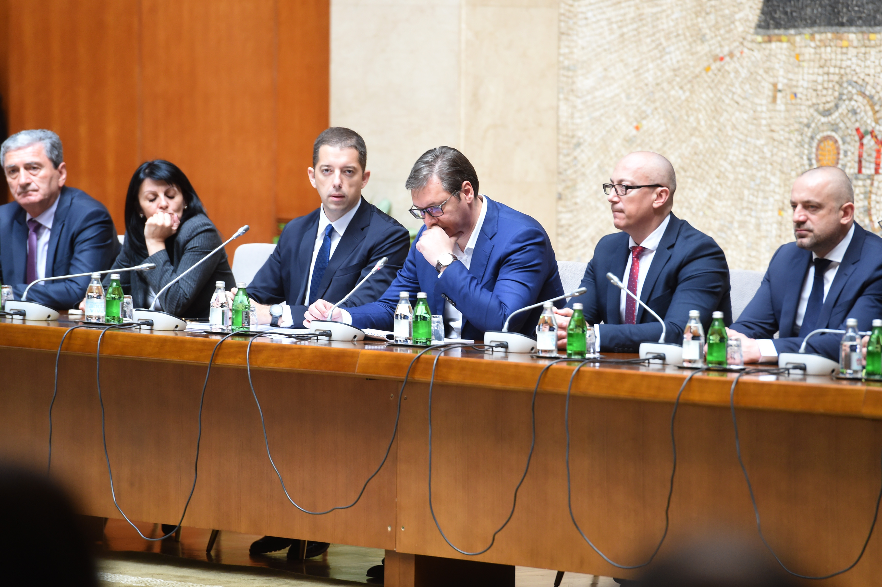 Sastanku u Palati "Srbija" prisustvuje 137 predstavnika Srba sa celog Kosmeta, kao i direktor Kancelarije za Kosovo i Metohiju Marko Djuric