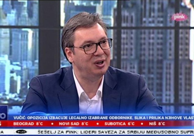 Vucic na pinku