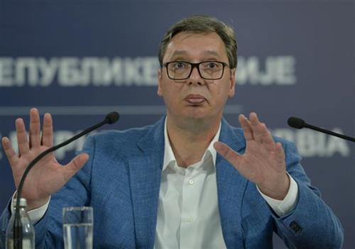 Председник Србије Александар Вучић на конференцији за штампу након пријема основаца са севера КиМ.