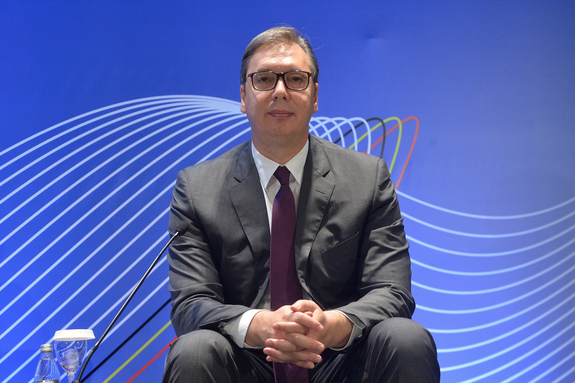Predsednik Srbije Aleksandar Vucic i pocasni predsednik Evropskog saveta i bivsi premijer Velgije Hermean van Rompej na konferenciji EU i Srbija zajednička sudbina.