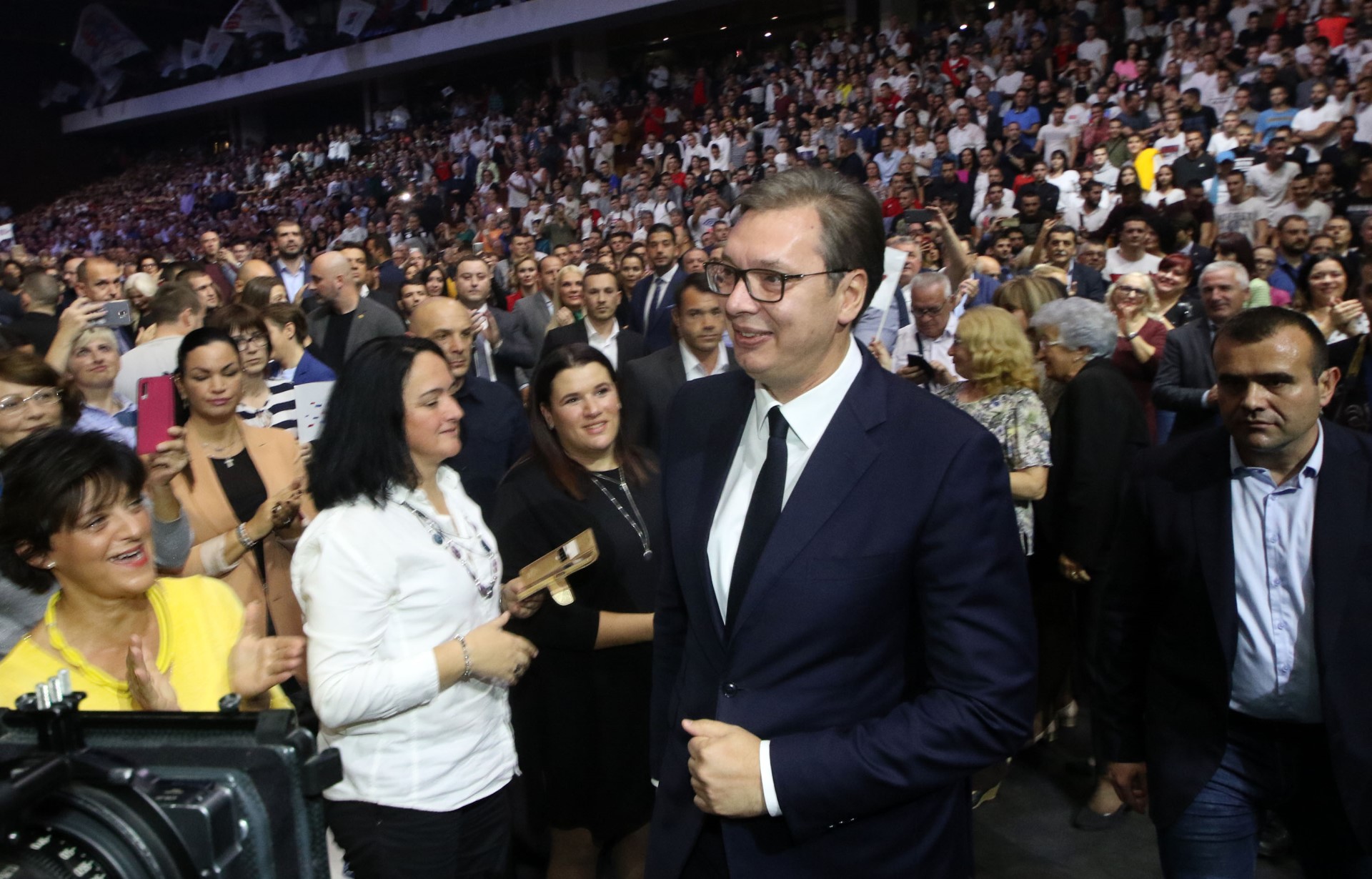 Predsednik Srbije Aleksandar Vucic u obracanju gradjanima u hali SPENS, povodom jedanaestog rodjendana Srpske napredne stranke.