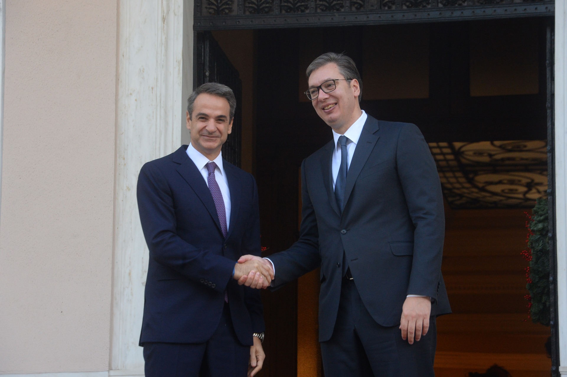 Predsednik Srbije Aleksandar Vucic sa grčkim premijerom Kirijakosom Micotakisom 5