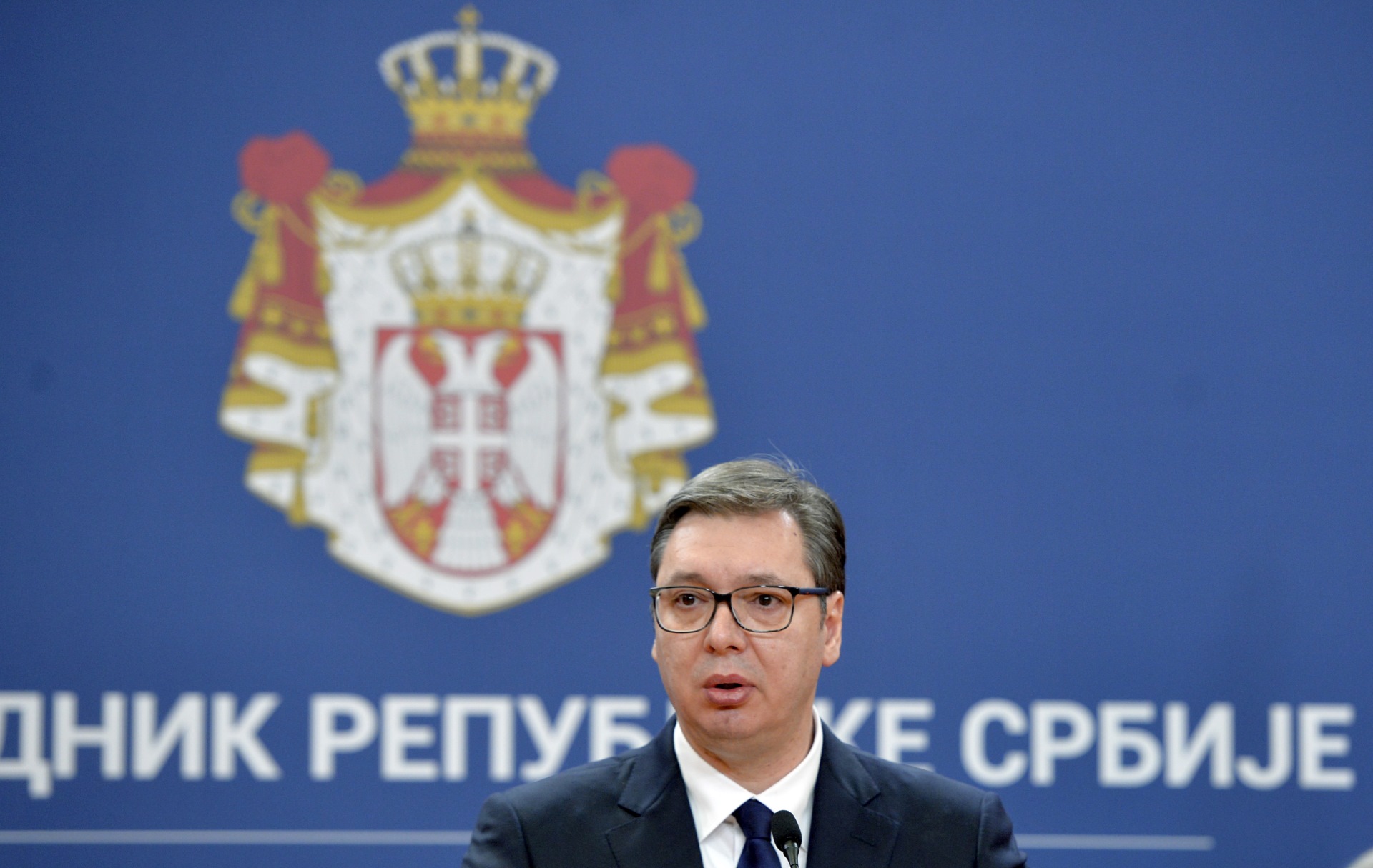 Predsednik Srbije Aleksandar Vucic objavio je vanredno stanje u Palati Srbija.