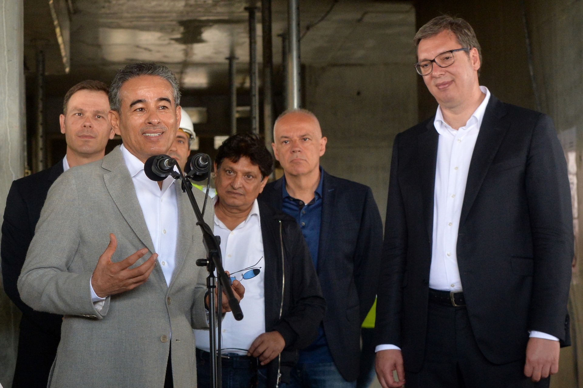 Predsednik Srbije Aleksandar Vucic obisao je danas radove na Kuli Beograd u "Beogradu na vodi". 4