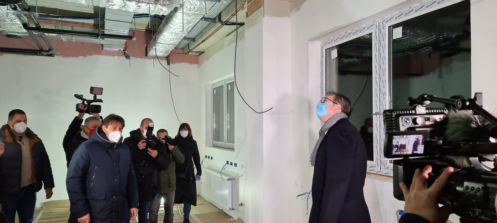 Predsednik Srbije Aleksandar Vucic u obilasku radova na izgradnji Covid bolnice u Krusevcu.