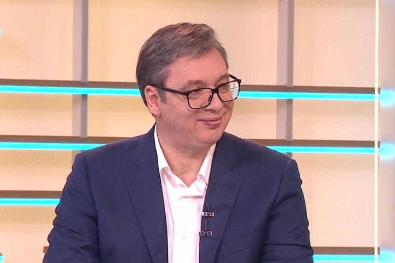 Председник Србије Александар Вучић оценио је данас да је добро да је Влада Црне Горе променила своју одлуку у вези устоличења митрополита црногорско-приморског Јоаникија и честитао црногорском премијеру Здравку Kривокапићу што је држава показала да има инструменте да може да спроведе што је намеравала.