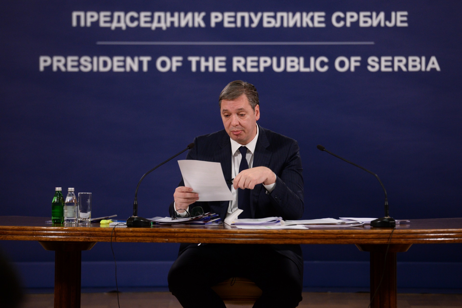 Predsednik Srbije Aleksandar Vucic devet dozvola koje je Rio Tintu izdala bivsa vlast