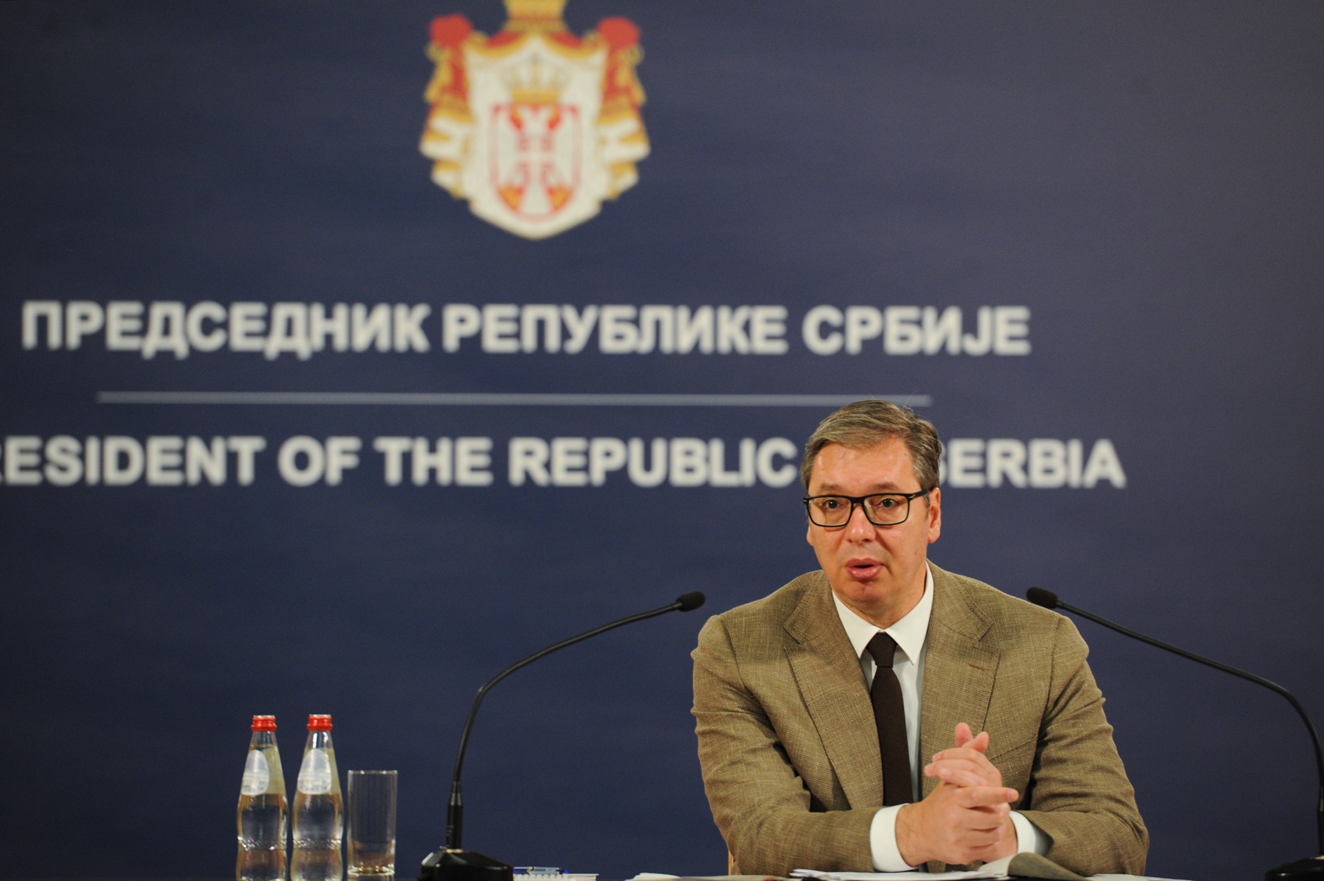 Председник Републике Србије Александар Вучић оценио је да је ситуација за наш народ на Косову и Метохији веома компликована и сложена.