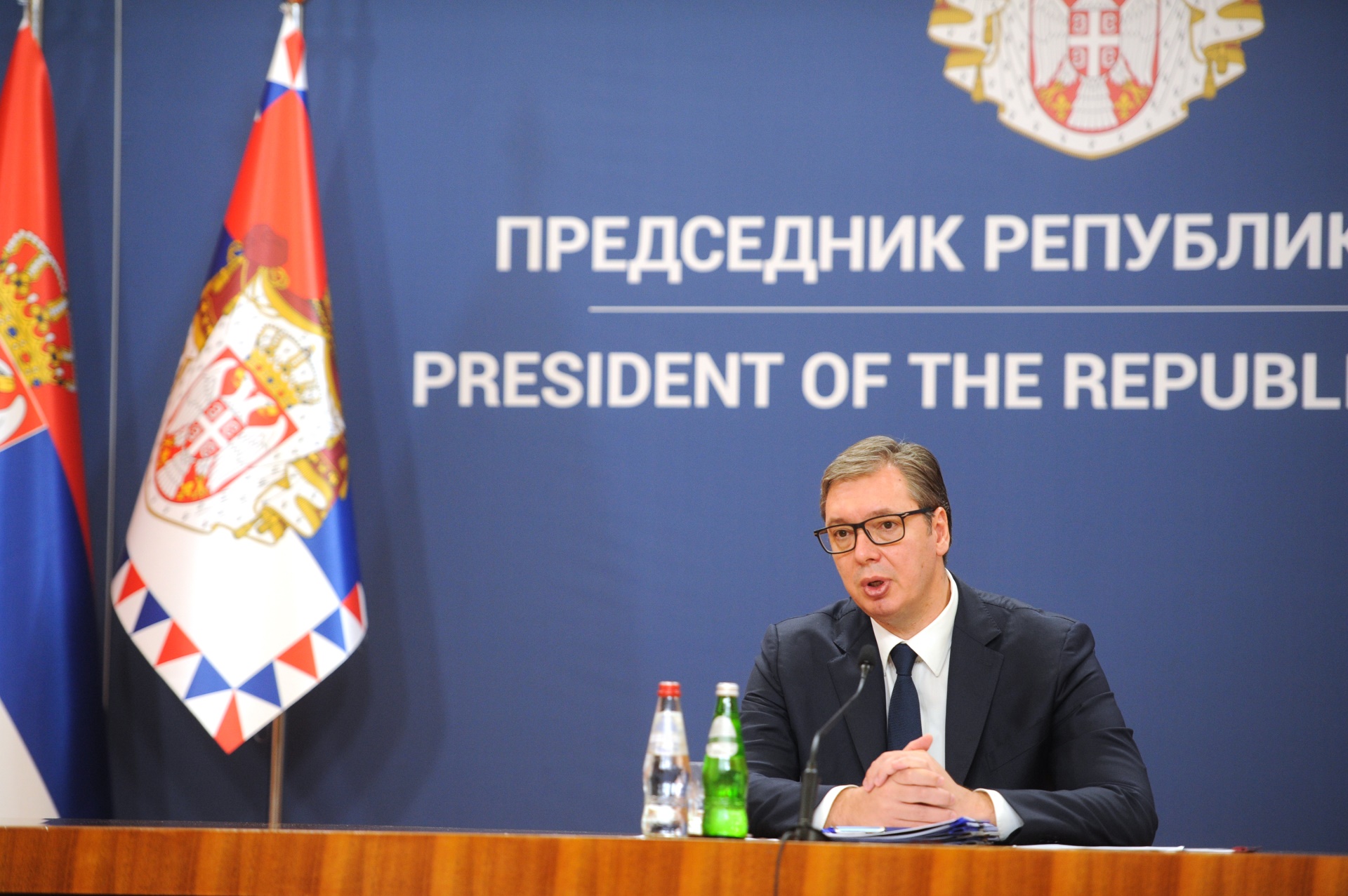 Председник Републике Србије Александар Вучић изјавио је, после седнице Савета за националну безбедност, да се разговарало о тежини ситуације у којој се Србија данас налази.