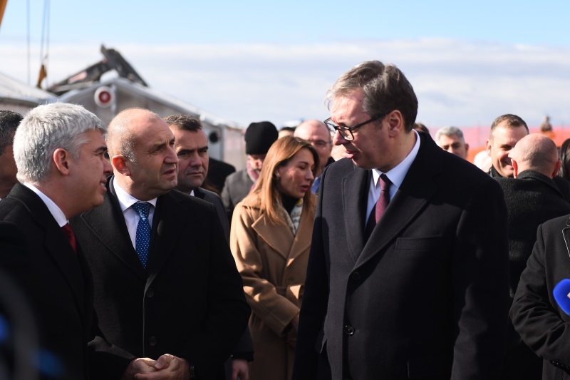 Predsednik Srbije Aleksandar Vucic Zajedno gradimo bolju budućnost i najbolje moguće odnose