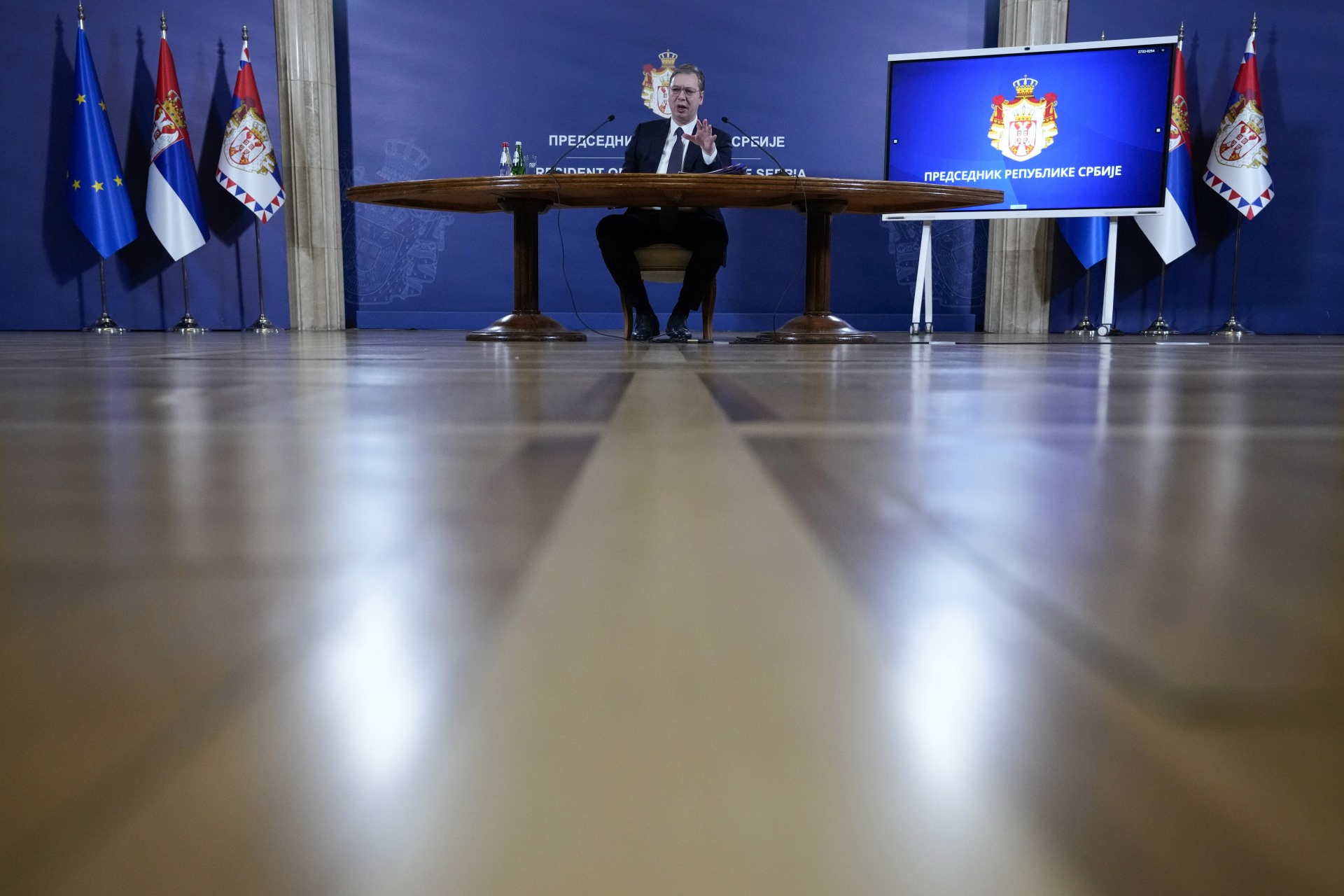 Председник Републике Србије Александар Вучић изјавио је да још нисмо добили нацрт онога што жели Европска унија, као и да је наша страна доставила свој предлог, а албанска свој.