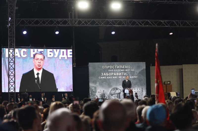Predsednik Srbije Aleksandar Vucic Ponosni srpski narod nikada nećete slomiti