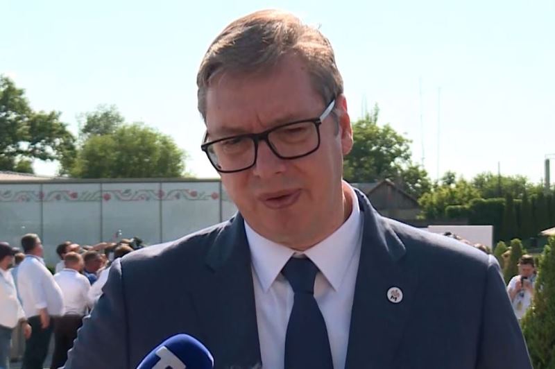 Predsednik Srbije Aleksandar Vucic Nastavićemo da vodimo svoju politiku u interesu svoje zemlje
