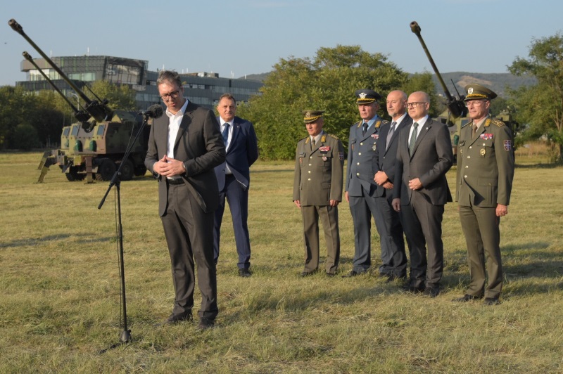 Predsednik Srbije Aleksandar Vucic Srbija mnogo napredovala po pitanju opremanja vojske