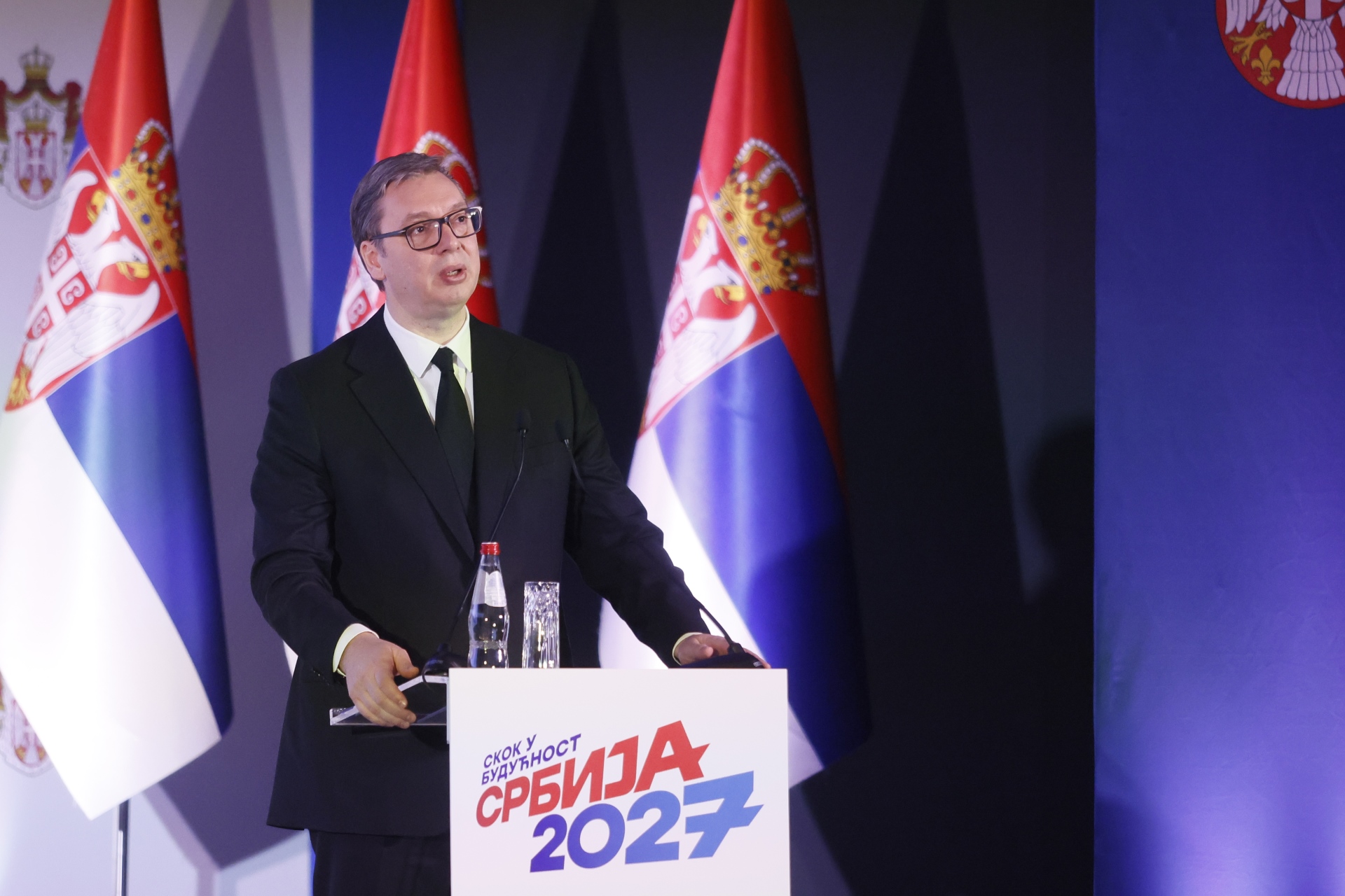 Председник Републике Србије Александар Вучић изјавио је на представљању програма "Скок у будућност - Србија "EXPO 2027"" за период од 2024. године до 2027. године, у Палати Србија, да је суштина свих пројеката који ће бити представљени заправо један пројекат, а то је успешна Србија и Скок у будућност 2027. године.
