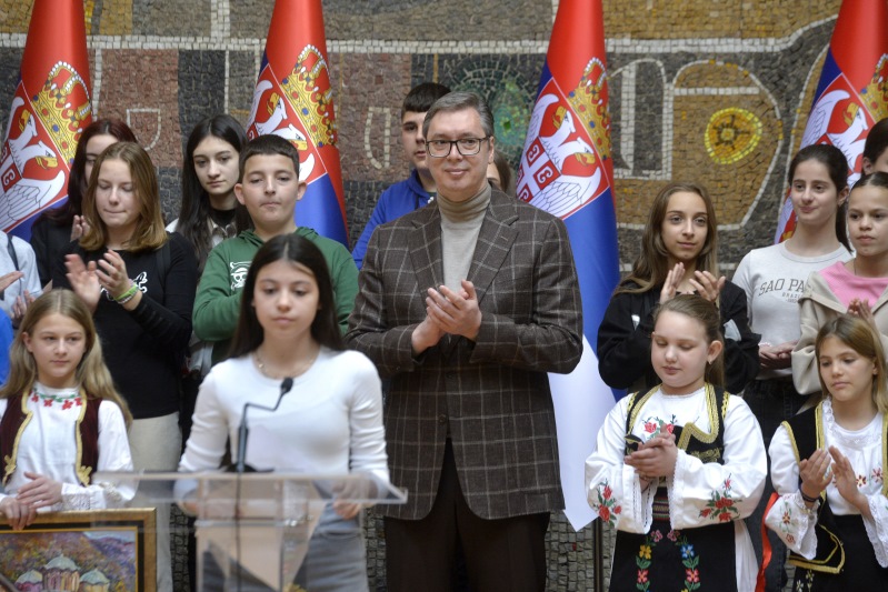 Predsednik Srbije Aleksandar Vucic Srbija će uvek biti uz decu sa Kosova i Metohije
