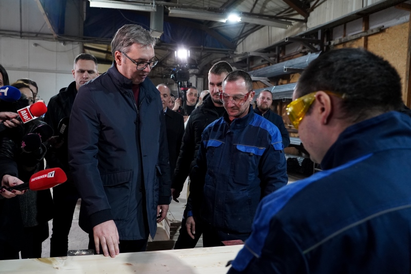 Predsednik Srbije Aleksandar Vucic Postoji širok prostor za napredovanje drvne industrije