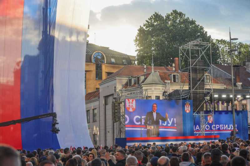 Predsednik Srbije Aleksandar Vucic Hvala vam sto niste hteli tudjinu da predate zemlju u ruke