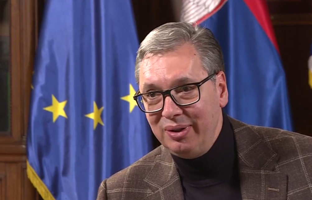 Председник Србије Александар Вучић изјавио је да не постоји ниједна земља у свету да је неко после два месеца изашао из притвора, а да је оптужен за тешко кривично дело - покушај рушења уставног поретка и додао да је због тога реаговао са великим гневом на такву одлуку Апелационог суда у Новом Саду, јер је само обичан човек.