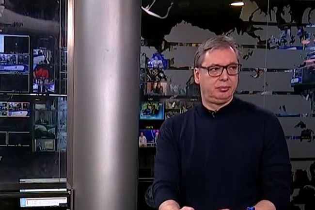 Predsednik Srbije Aleksandar Vucic Gledamo kako da sačuvamo zemlju
