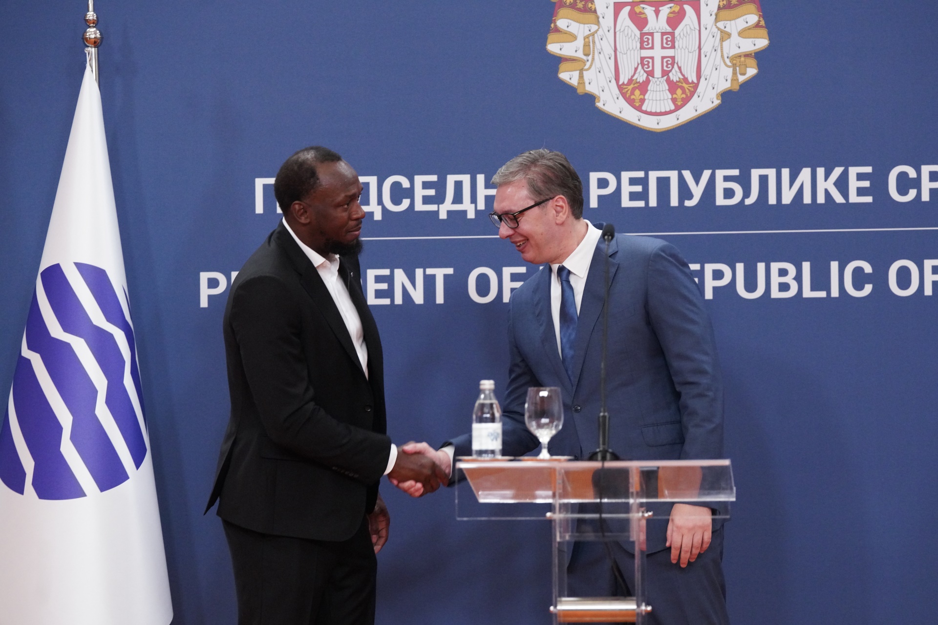 Председник Србије Александар Вучић представио је данас првог званичног амбасадора специјализоване изложбе "ЕXPO 2027" у Београду, Јусеина Болта, вишеструког олимпијског и светског шампиона у дисциплинама на 100, 200 и 4x100 метара, и истакао да ће Експо бити највећа манифестација у свету те године.