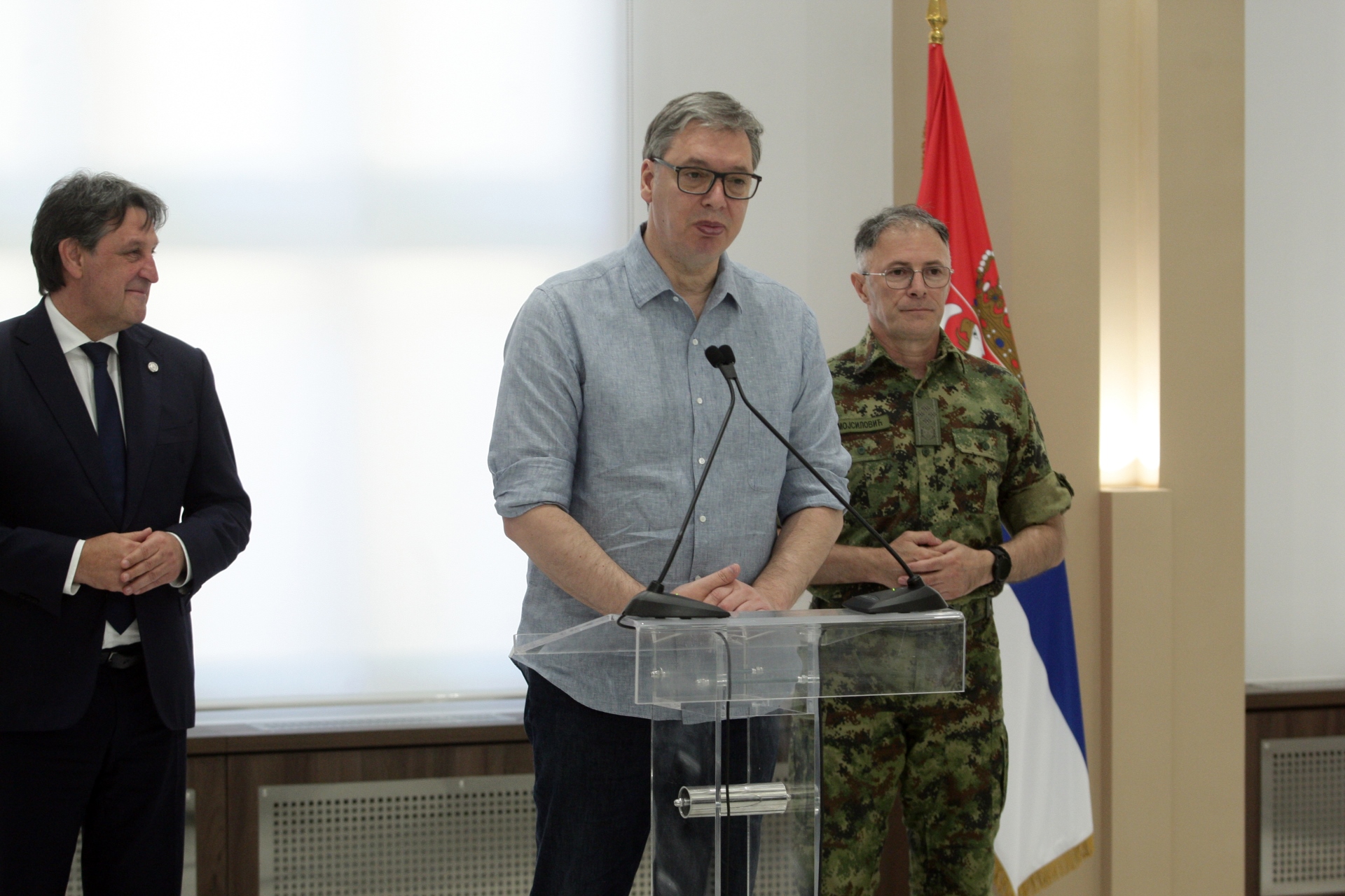 Председник Србије Александар Вучић је рекао да ћемо имати први пут преко 85 одсто попуњености за специјалне јединице, што никада нисмо имали.