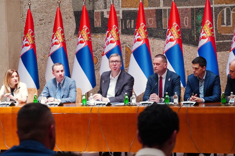 Predsednik Srbije Aleksandar Vucic Drzava ce pobediti
