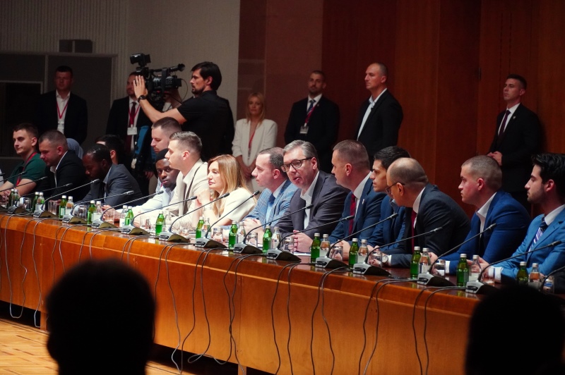 Predsednik Srbije Aleksandar Vucic Drzava ce pobediti