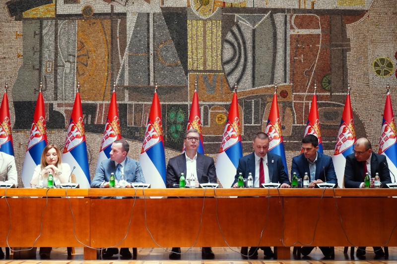 Predsednik Srbije Aleksandar Vucic Drzava ce pobediti