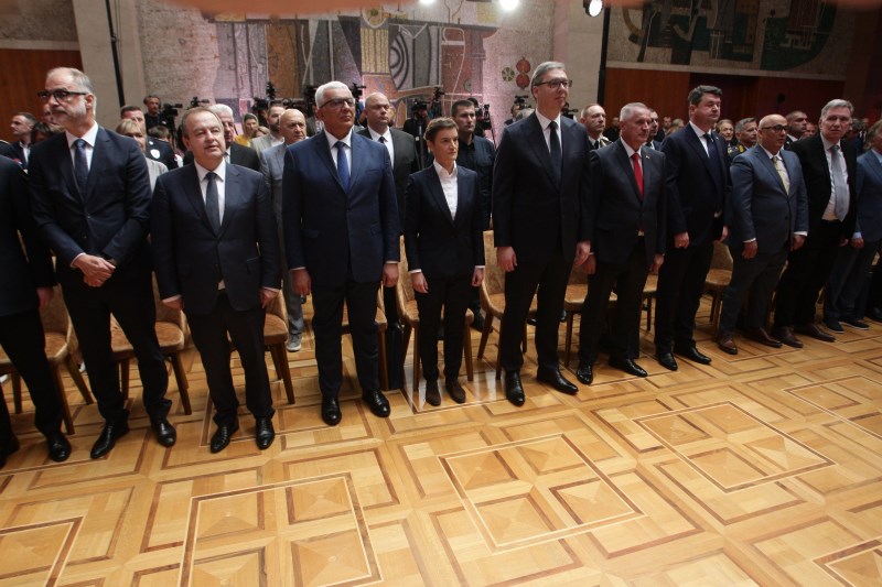 Predsednik Srbije Aleksandar Vucic Uvek smo pobeđivali kroz istoriju
