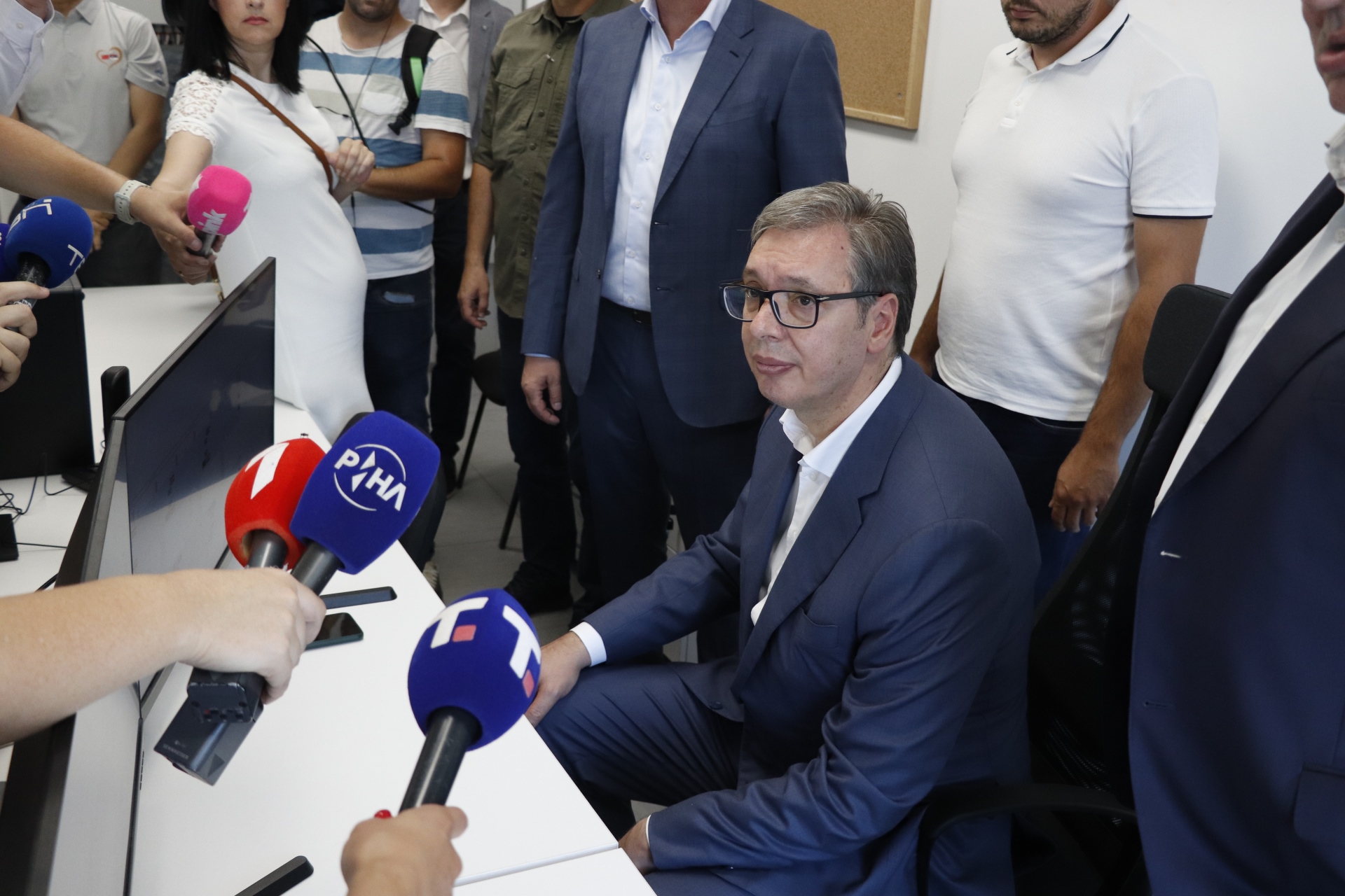 Predsednik Srbije Aleksandar Vucic Ponosan sam jer smo zavrsili najtezu deonicu auto-puta u Srbiji