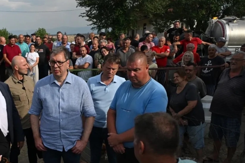 Predsednik Srbije Aleksandar Vucic Srbija je uvek uz svoje gradjane