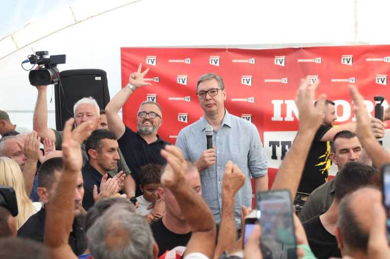 Predsednik Srbije Aleksandar Vucic Hvala vam sto Srbiju volite vise od svega