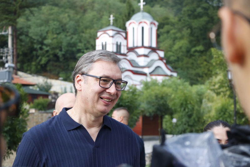 Predsednik Srbije Aleksandar Vucic Gradjani će od Beograda do Tumana stizati još brze