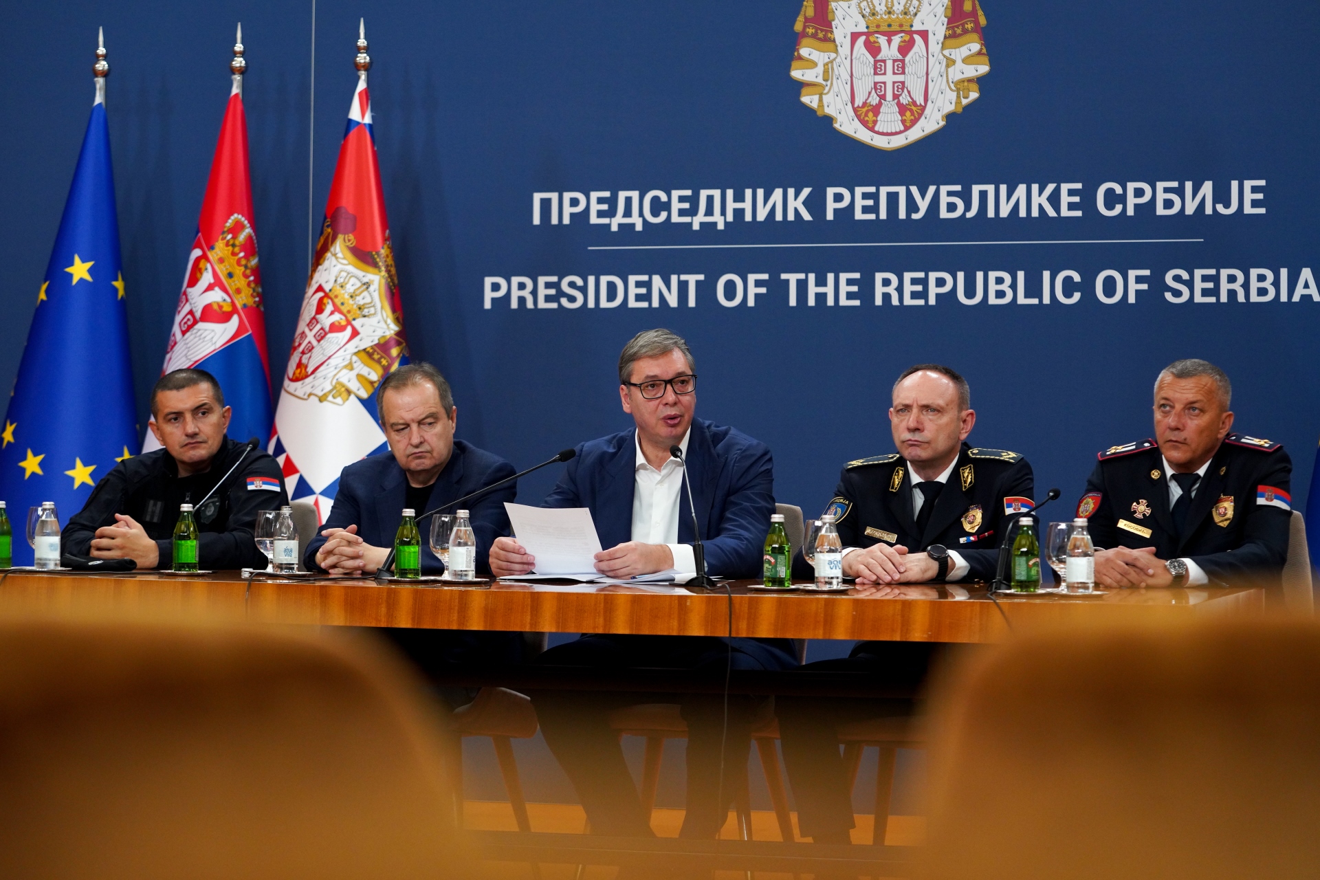 Председник Србије Александар Вучић изјавио је да је разговор америчког и руског председника Доналда Трампа и Владимира Путина од пресудног значаја за човечанство, Европу, али и за Србију јер уколико дође до мира, тензије које постоје ће се смањити или нестати и помоћи ће нам да успоставимо економску сарадњу са те две земље.