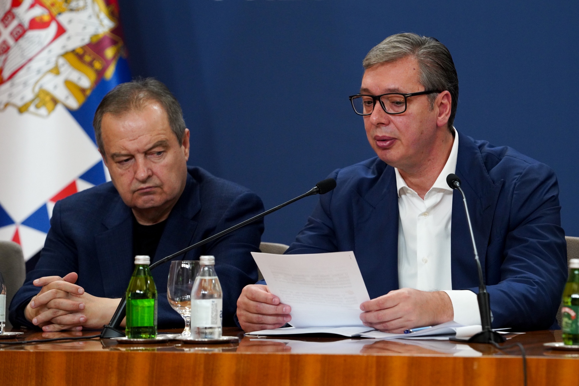 Председник Србије Александар Вучић изјавио је да је разговор америчког и руског председника Доналда Трампа и Владимира Путина од пресудног значаја за човечанство, Европу, али и за Србију јер уколико дође до мира, тензије које постоје ће се смањити или нестати и помоћи ће нам да успоставимо економску сарадњу са те две земље.
