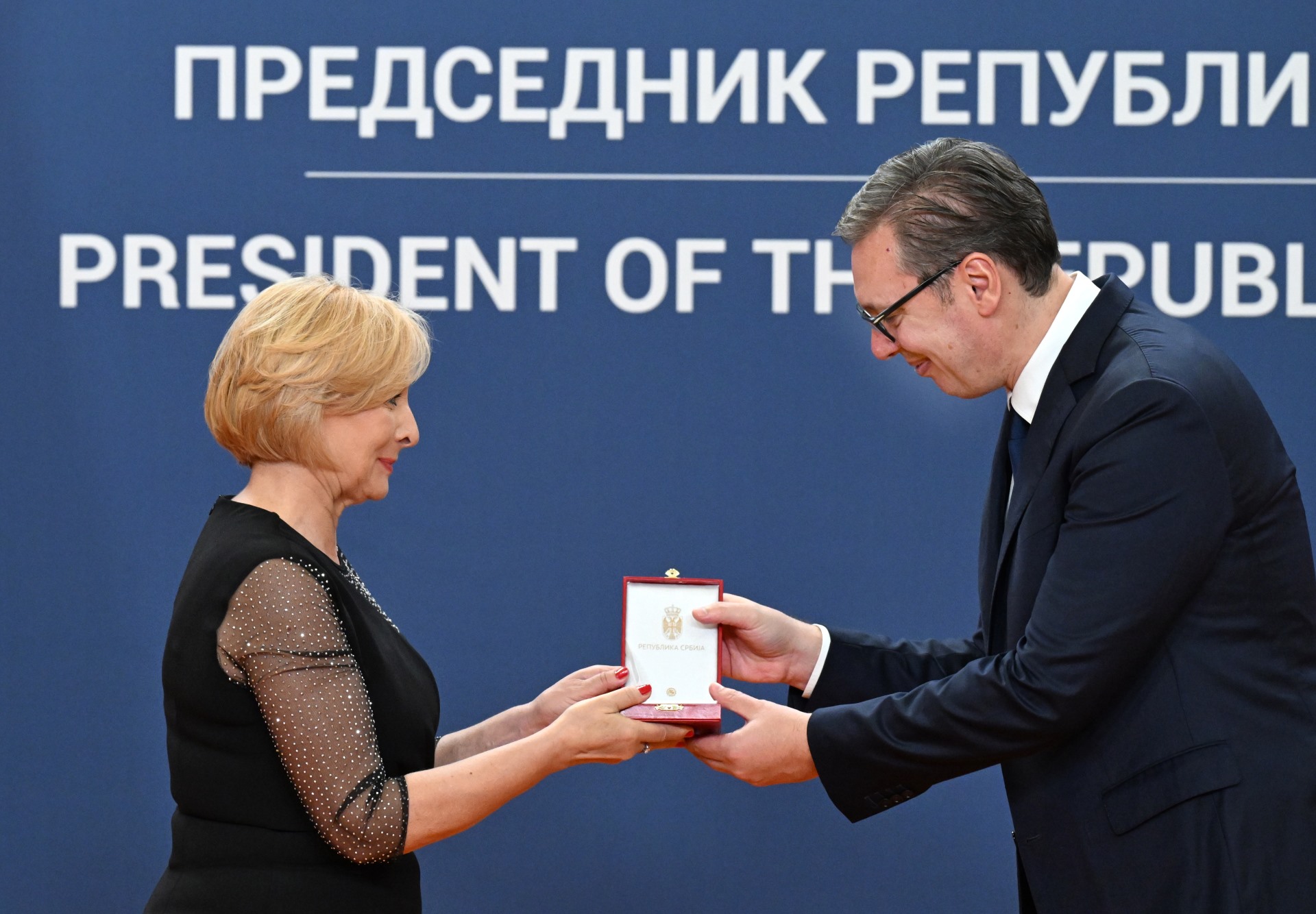 Председник Србије Александар Вучић поручио је данас на церемонији уручења одликовања у Палати Србија, поводом обележавања Дана српског јединства, слободе и националне заставе, да снагу црпимо из својих корена ураслих у нашу отаџбину и да смо ту исту снагу дужни да сачувамо за децу и потомке.