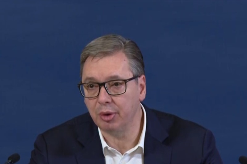 Predsednik Srbije Aleksandar Vucic Srbija i nas narod uvek na prvom mestu
