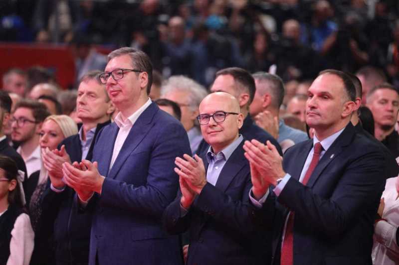Predsednik Srbije Aleksandar Vucic cuvamo i stitimo nasu Srbiju