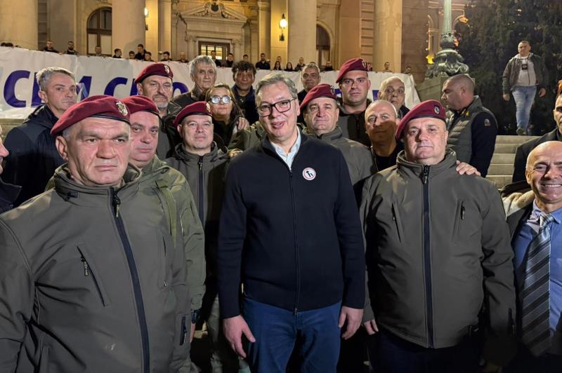 Predsednik Srbije Aleksandar Vucic Prostor kod Skupstine postao simbol otpora i slobode