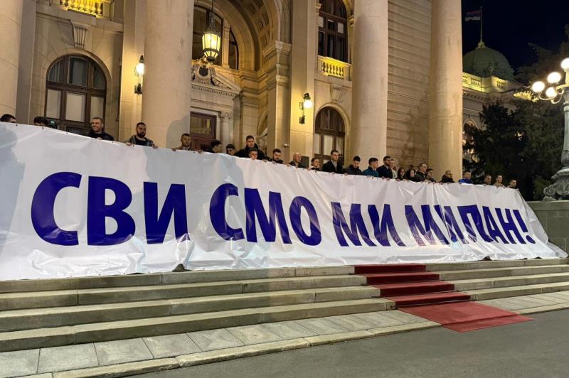 Predsednik Srbije Aleksandar Vucic Prostor kod Skupstine postao simbol otpora i slobode