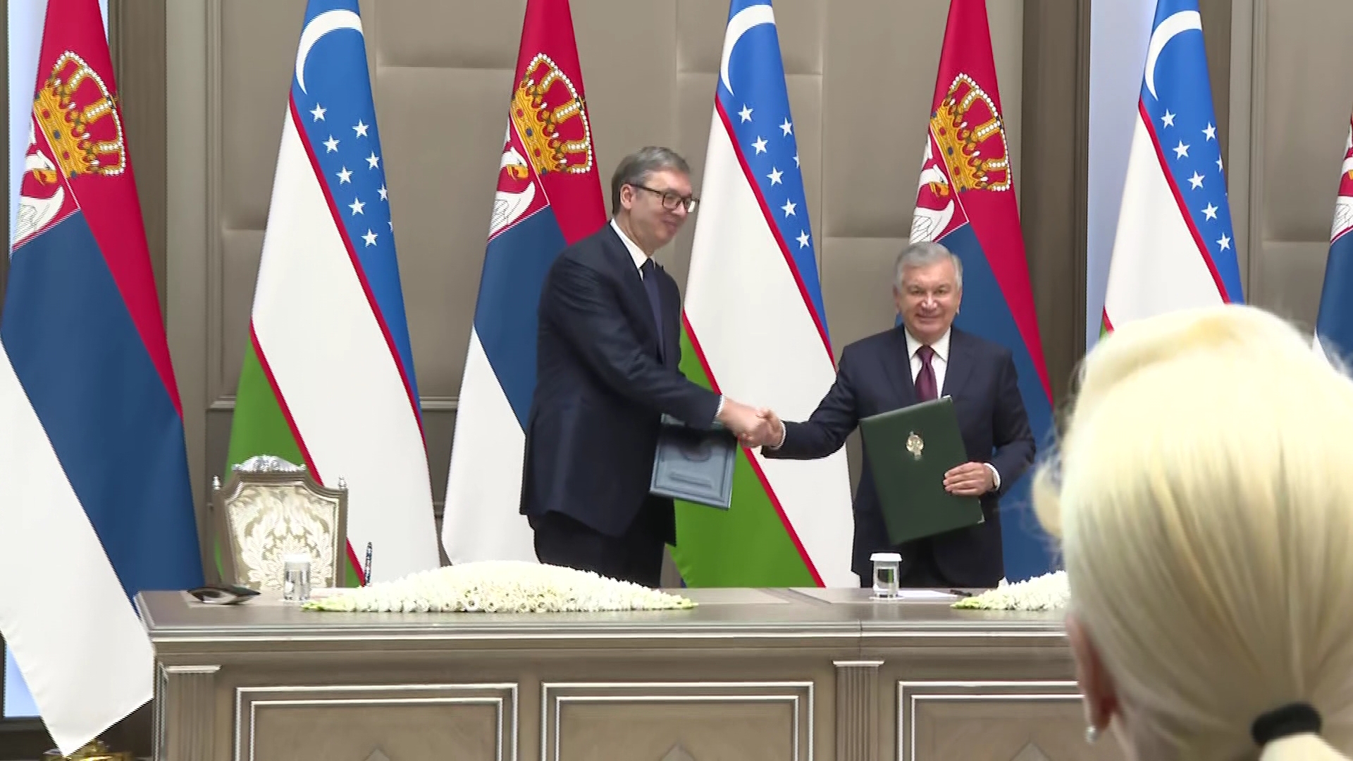 Председник Србије Александар Вучић изјавио је да су у Ташкенту Србија и Узбекистан договорили међусобну политичку подршку на свим нивоима, од УН до свих организација, као и да очекује да ће у будућности бити потписан и споразум о слободној трговини између две земље и о заштити улагања.