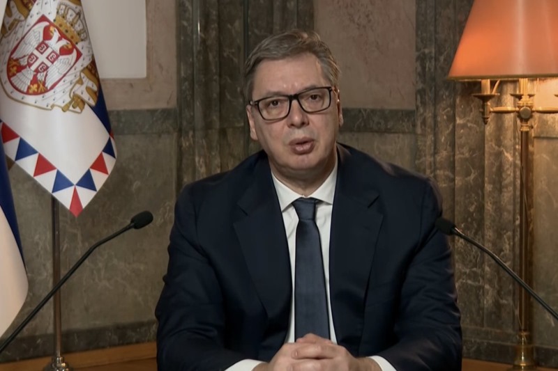 Predsednik Srbije Aleksandar Vucic Pozivam sve da sutra zapale svecu za stradale u Novom Sadu