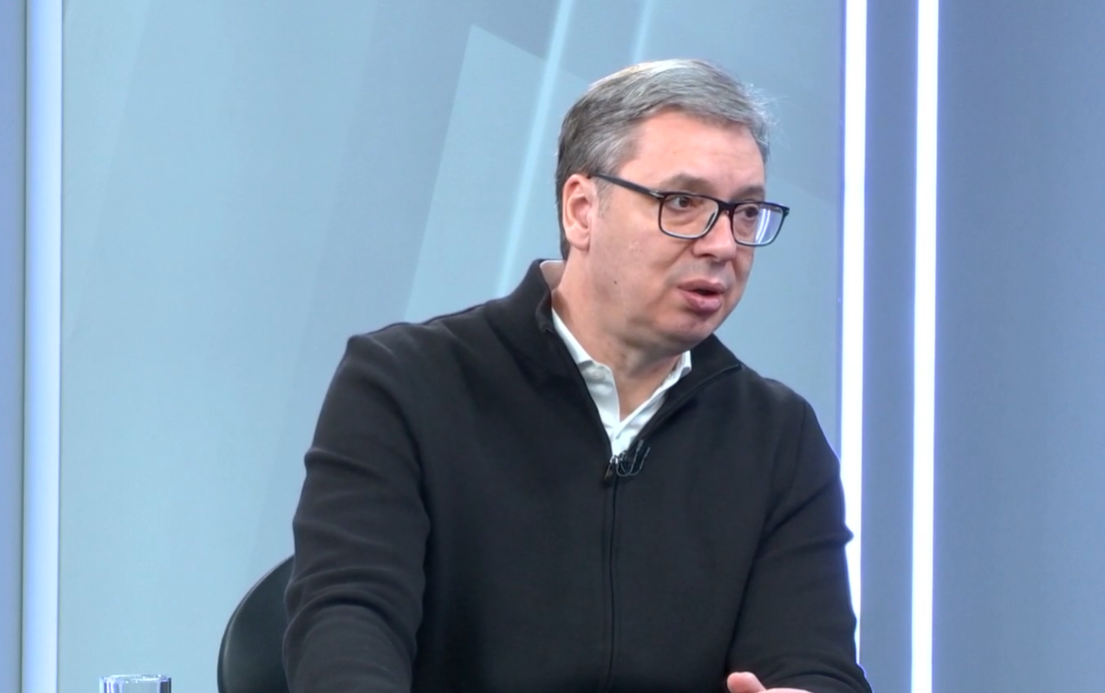 Председник Србије Александар Вучић изјавио је да надлежни органи већ три дана покушавају да пронађу двојицу снајпериста који су, према обавештајним подацима, дошли у Београд и да се зна одакле је новац који су добили.