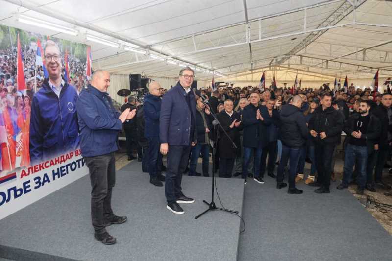Predsednik Srbije Aleksandar Vucic Krecemo sa izgradnjom puta Negotin - Brza Palanka