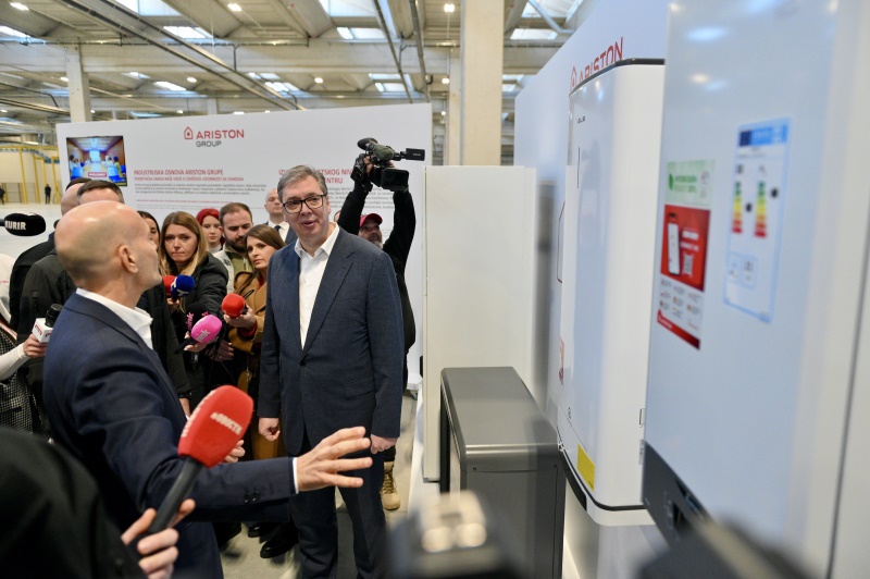 Predsednik Srbije Aleksandar Vucic fabrika Ariston u Nisu zaposlise oko 300 ljudi